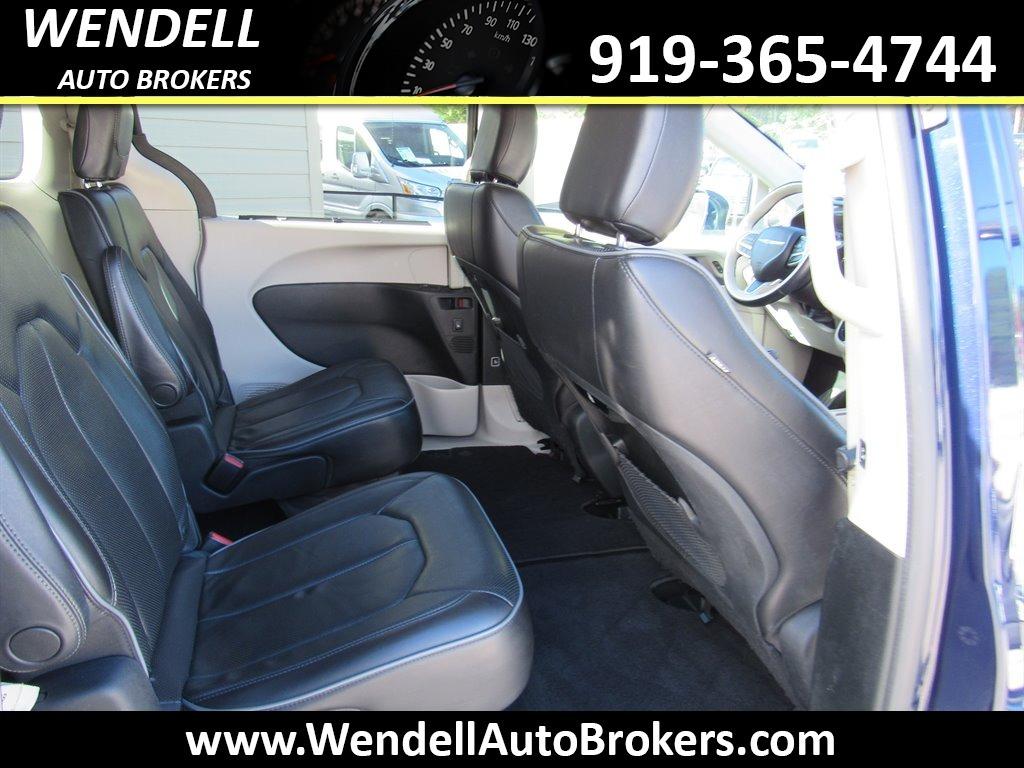 2018 Chrysler Pacifica Limited photo