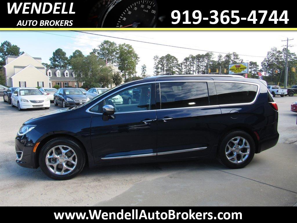 2018 Chrysler Pacifica Limited photo
