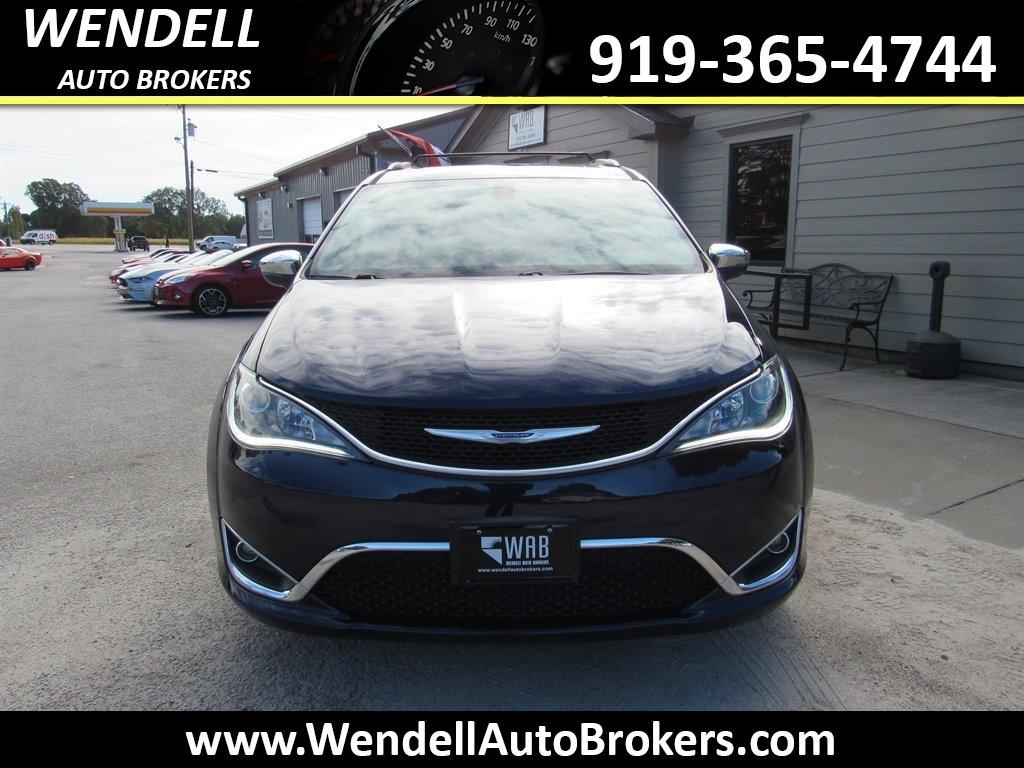 2018 Chrysler Pacifica Limited photo