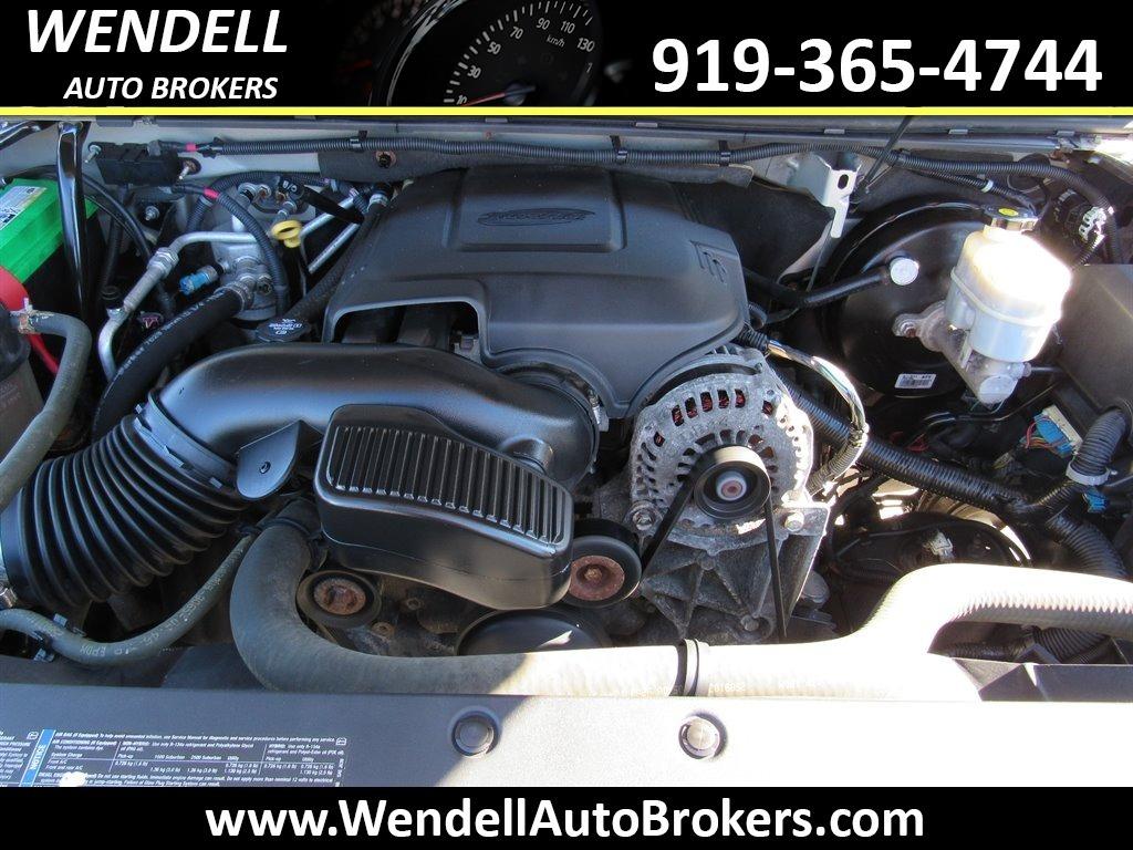 2009 Cadillac Escalade photo