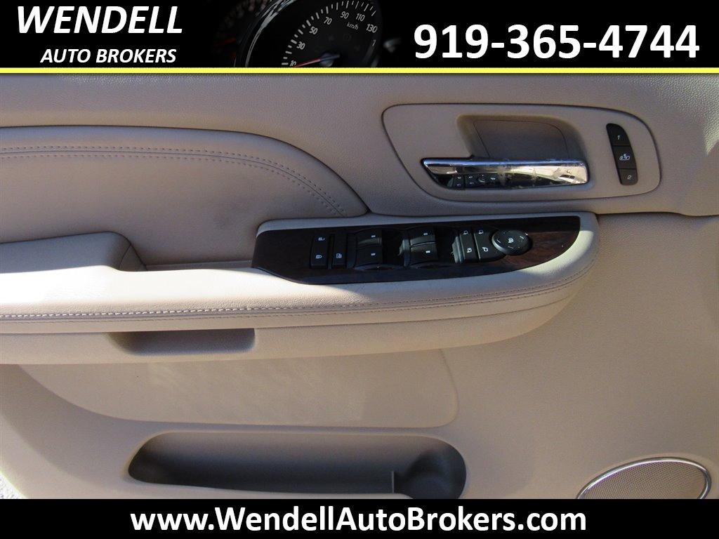 2009 Cadillac Escalade photo