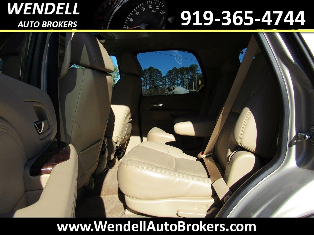 2009 Cadillac Escalade photo