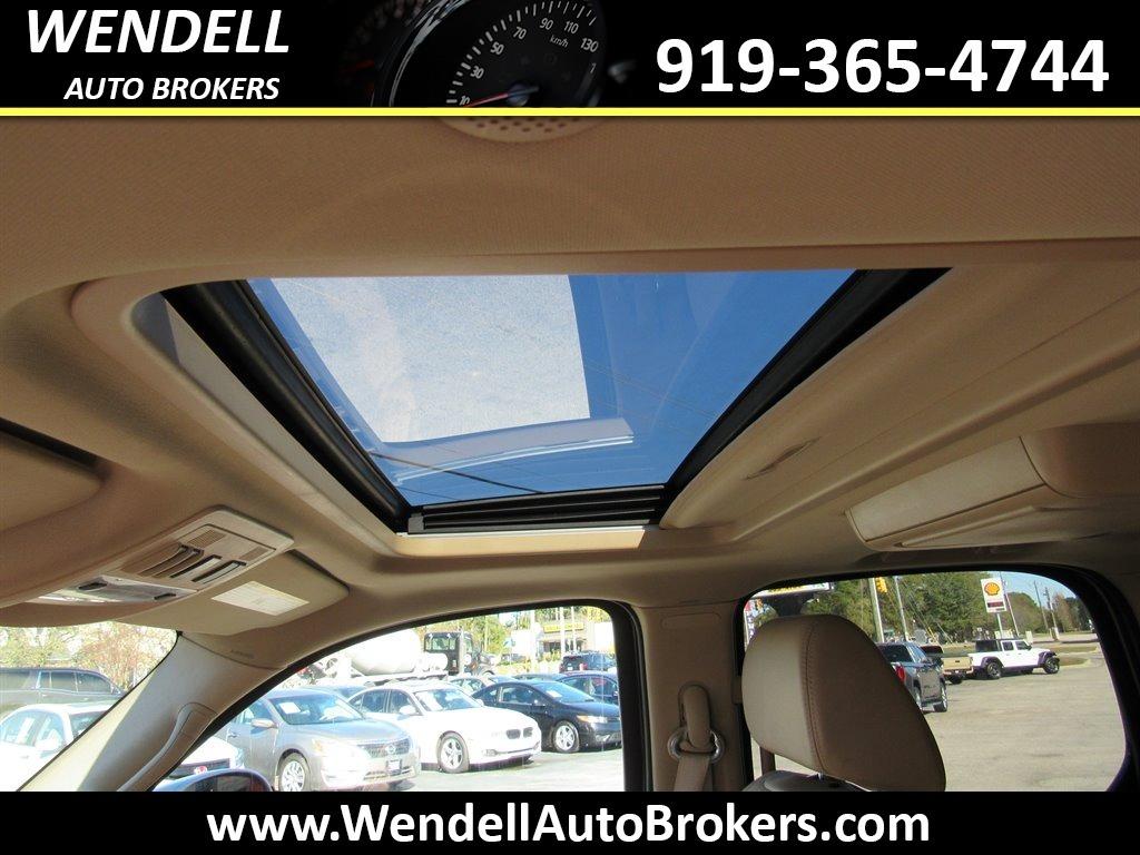 2009 Cadillac Escalade photo