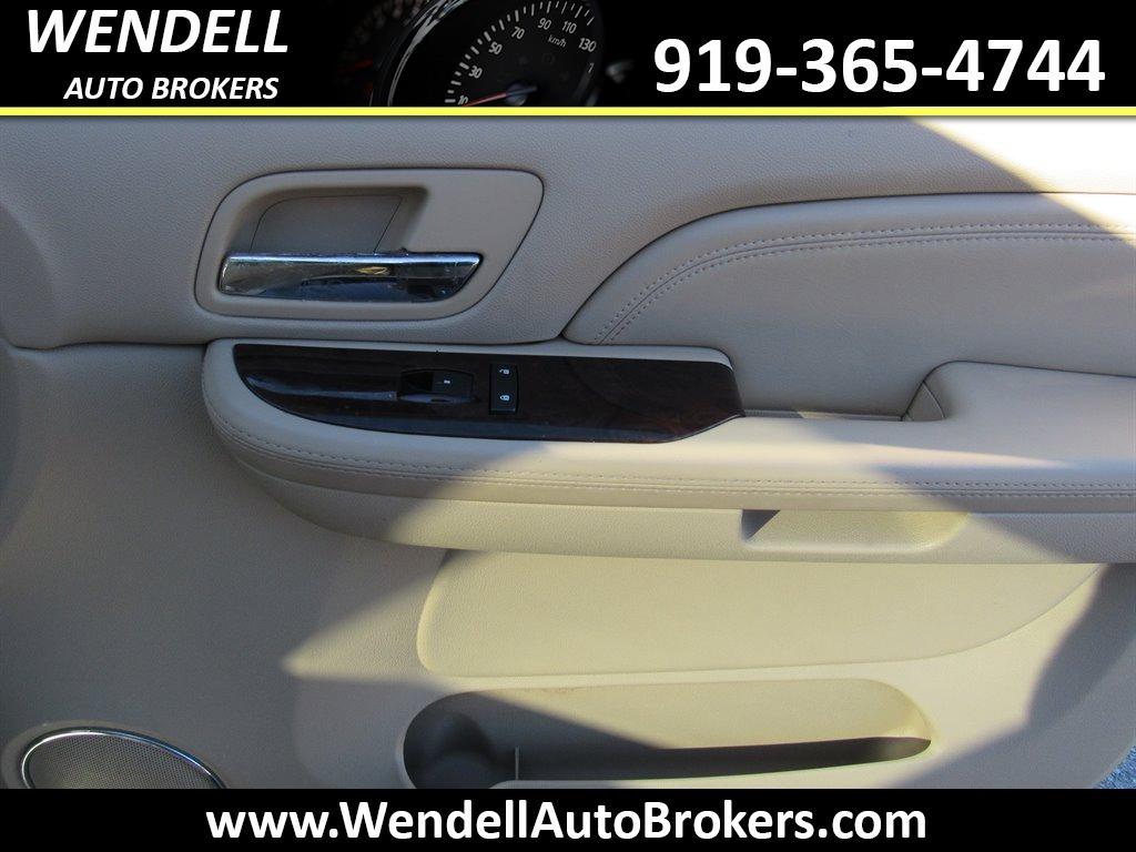 2009 Cadillac Escalade photo