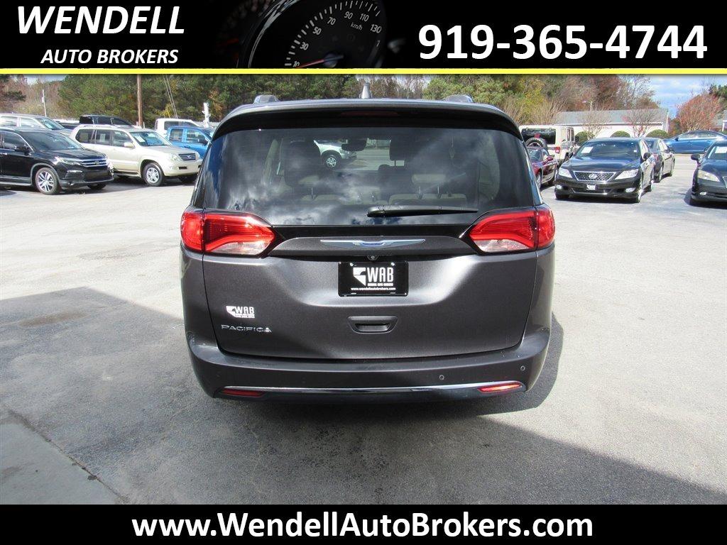 2020 Chrysler Pacifica - $16,384