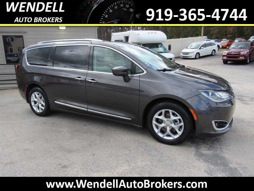 2020 Chrysler Pacifica - $16,384
