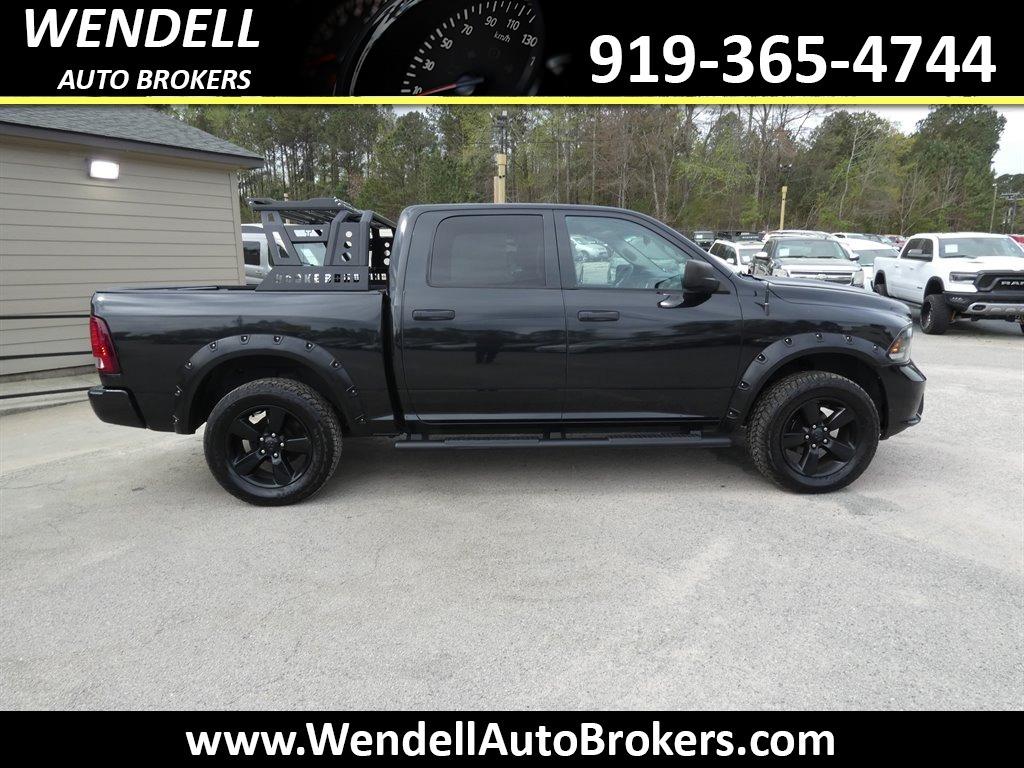 2015 RAM 1500 Tradesman photo