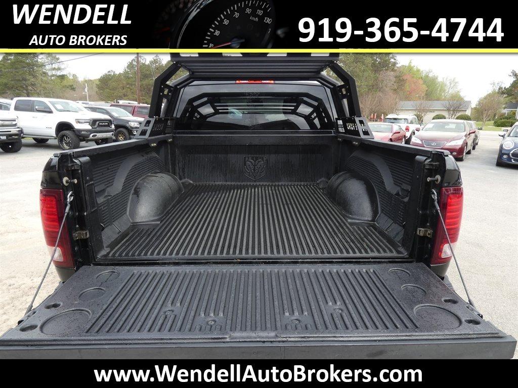 2015 RAM 1500 Tradesman photo