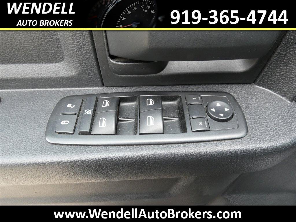 2015 RAM 1500 Tradesman photo