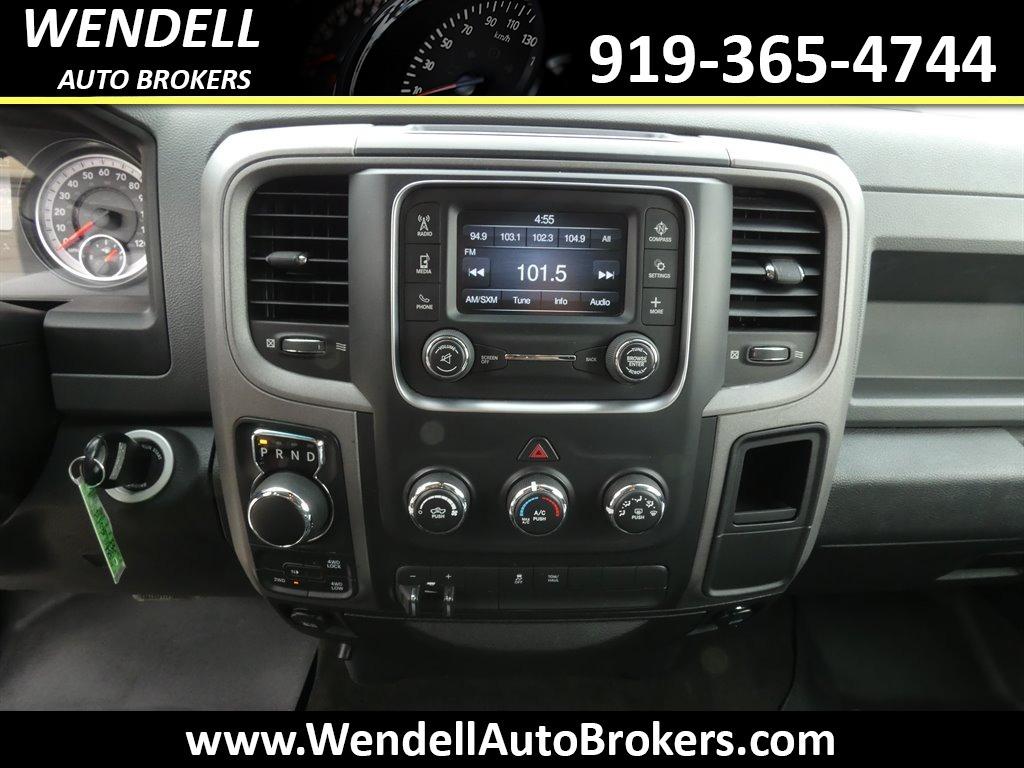 2015 RAM 1500 Tradesman photo