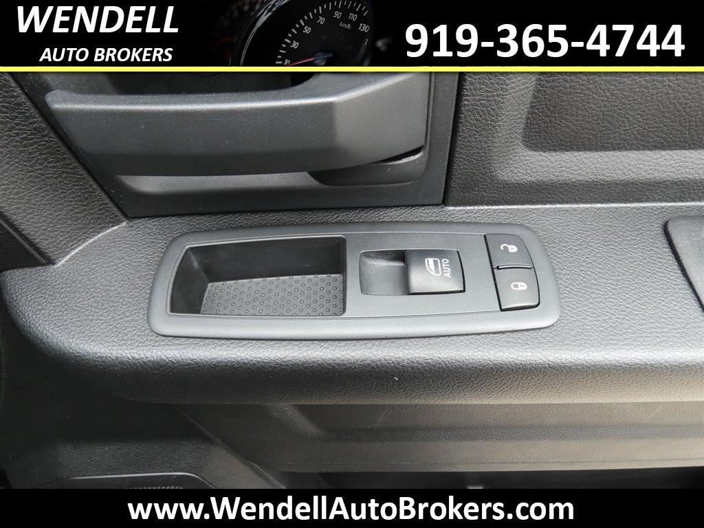 2015 RAM 1500 Tradesman photo