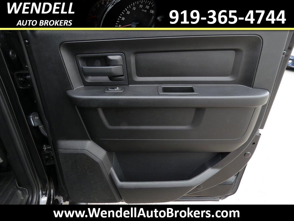 2015 RAM 1500 Tradesman photo