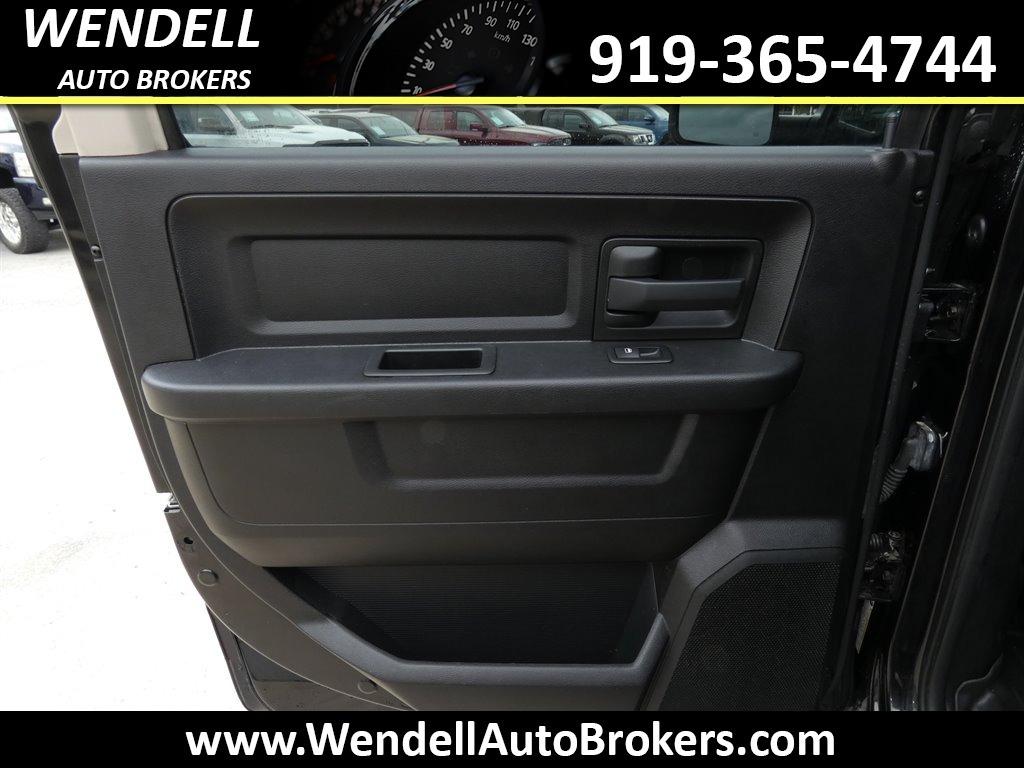 2015 RAM 1500 Tradesman photo