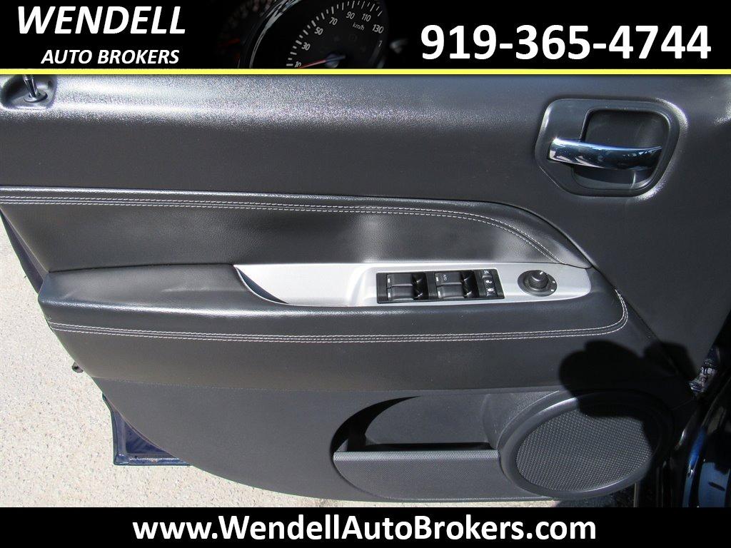 2014 Jeep Compass Latitude photo