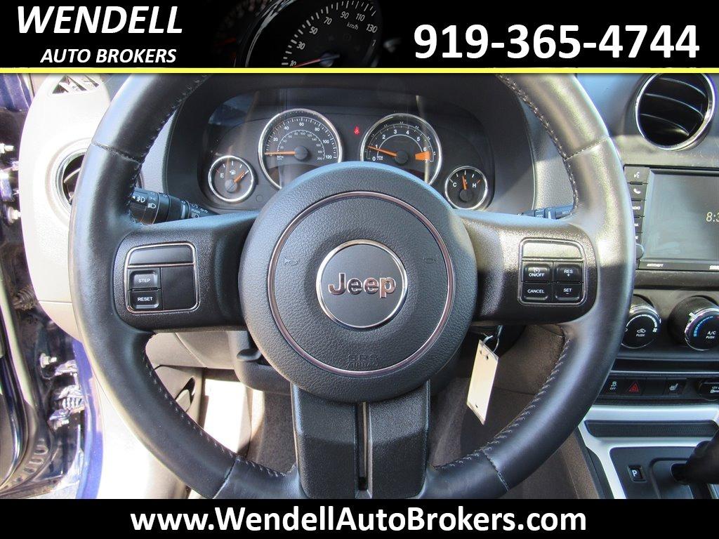 2014 Jeep Compass Latitude photo