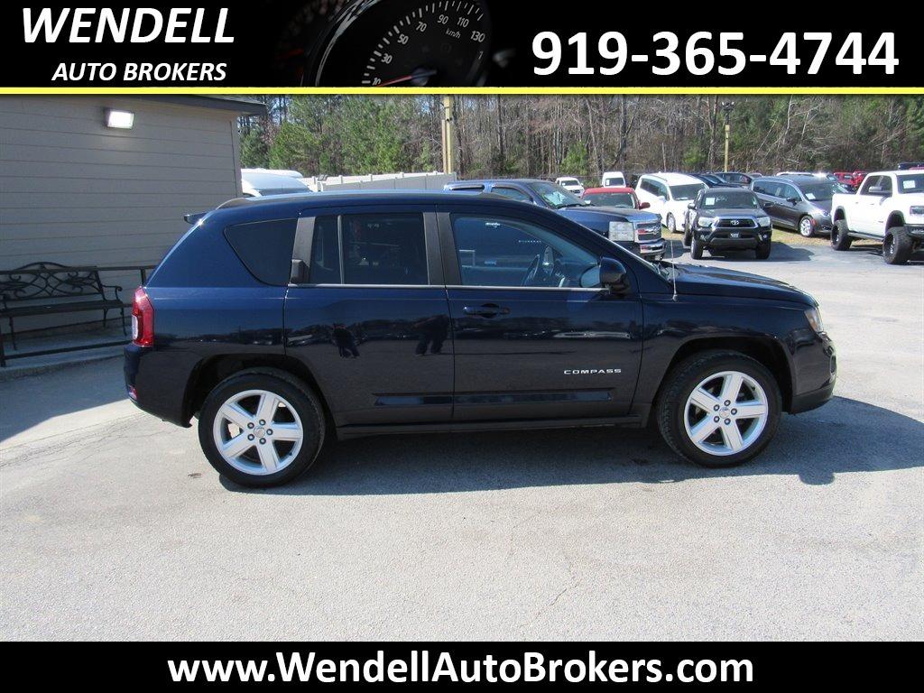2014 Jeep Compass Latitude photo