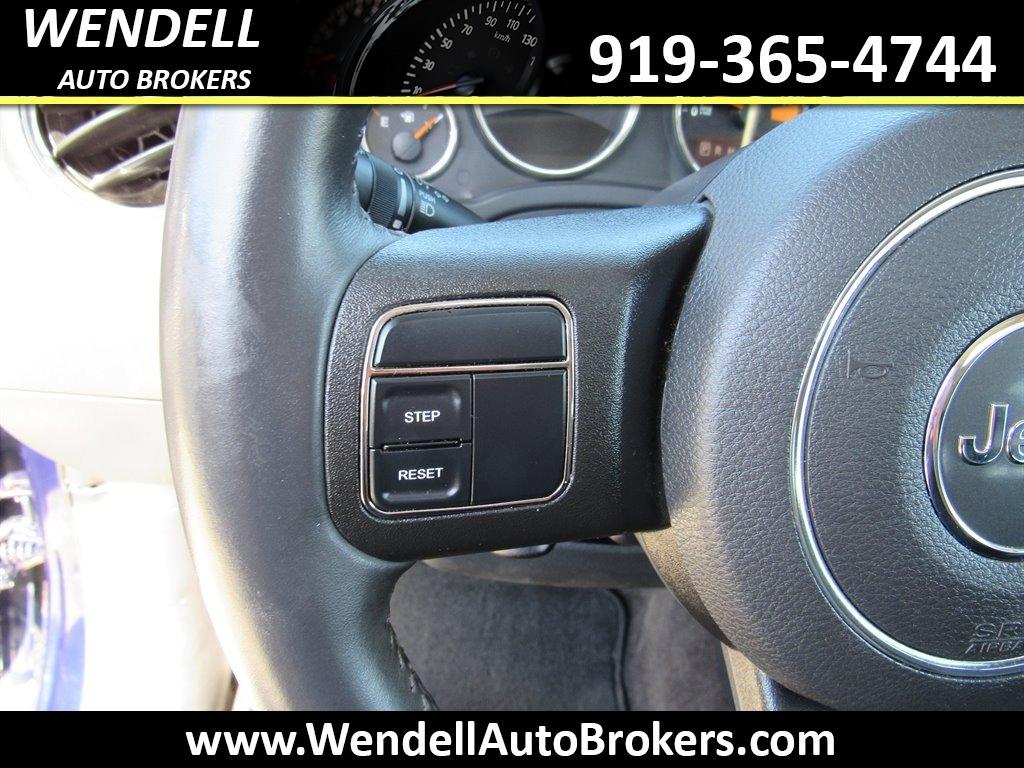 2014 Jeep Compass Latitude photo