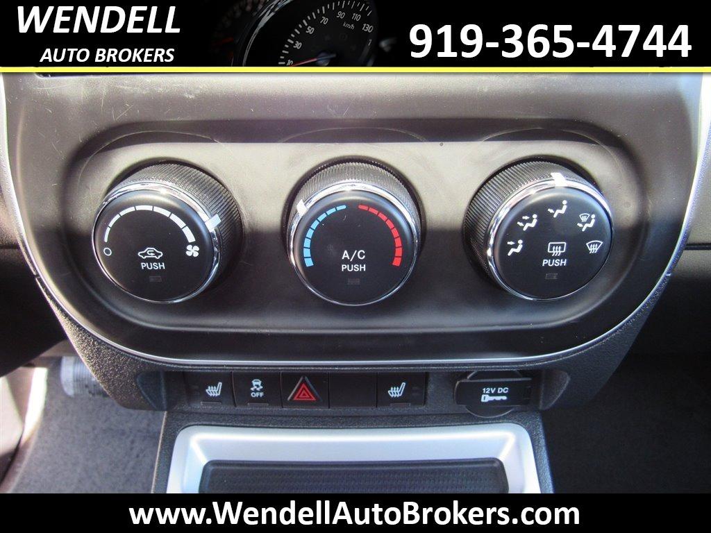 2014 Jeep Compass Latitude photo