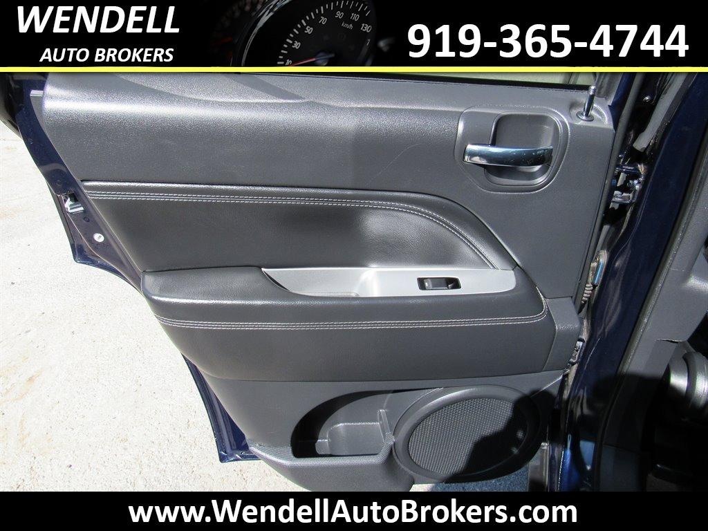 2014 Jeep Compass Latitude photo