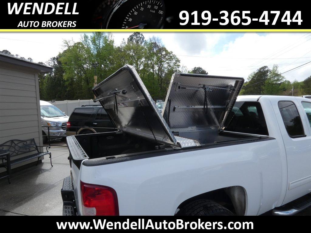 2013 Chevrolet Silverado 1500 - $13,495