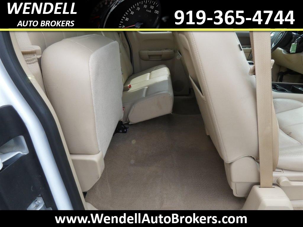 2013 Chevrolet Silverado 1500 - $13,495