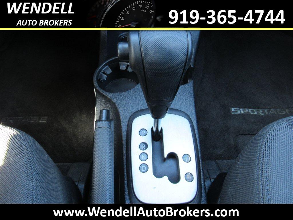 2005 Kia Sportage LX photo