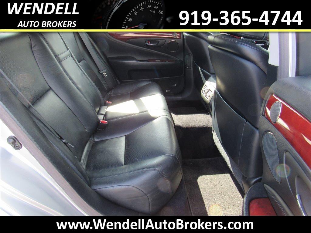 2011 Lexus LS 460 photo