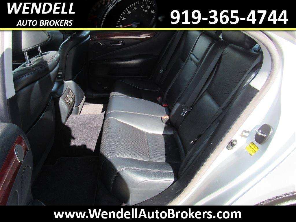 2011 Lexus LS 460 photo