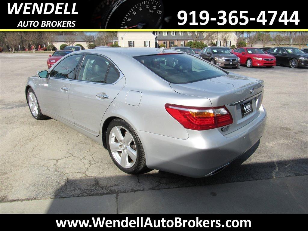 2011 Lexus LS 460 photo