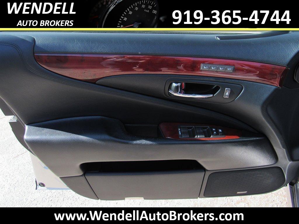 2011 Lexus LS 460 photo