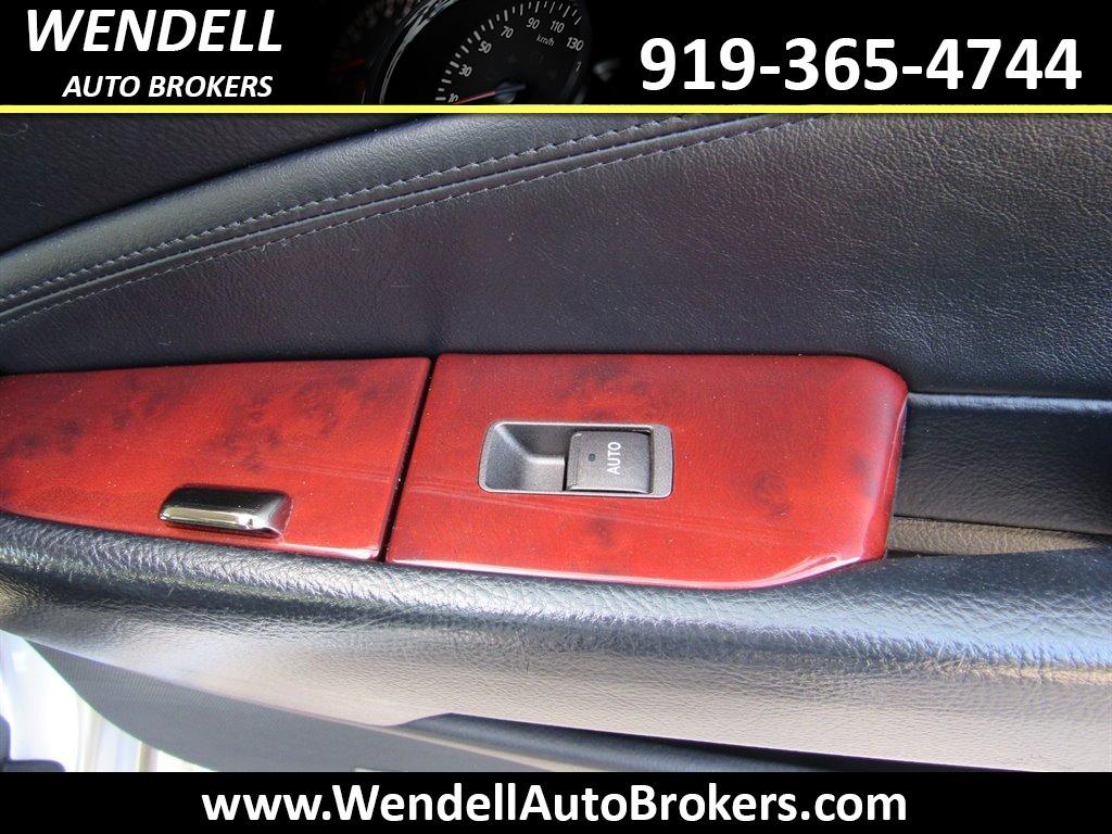 2011 Lexus LS 460 photo