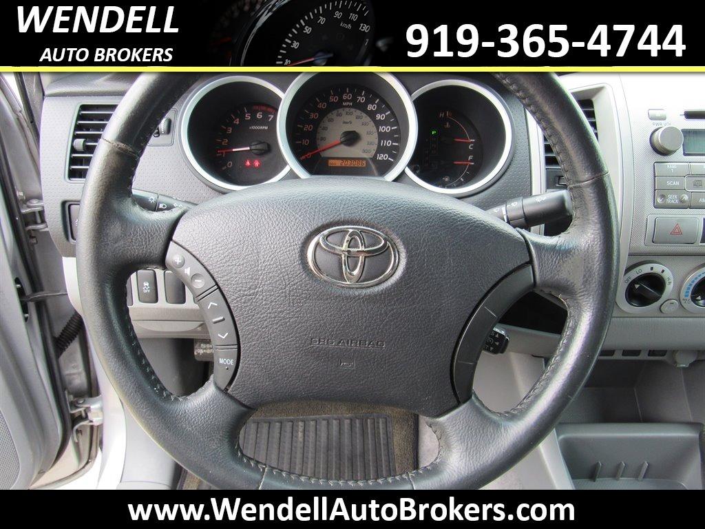 2011 Toyota Tacoma PreRunner V6 photo