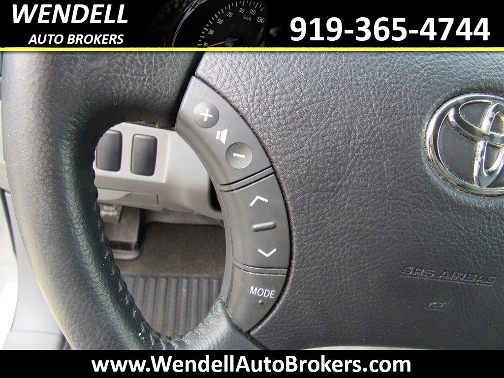 2011 Toyota Tacoma PreRunner V6 photo
