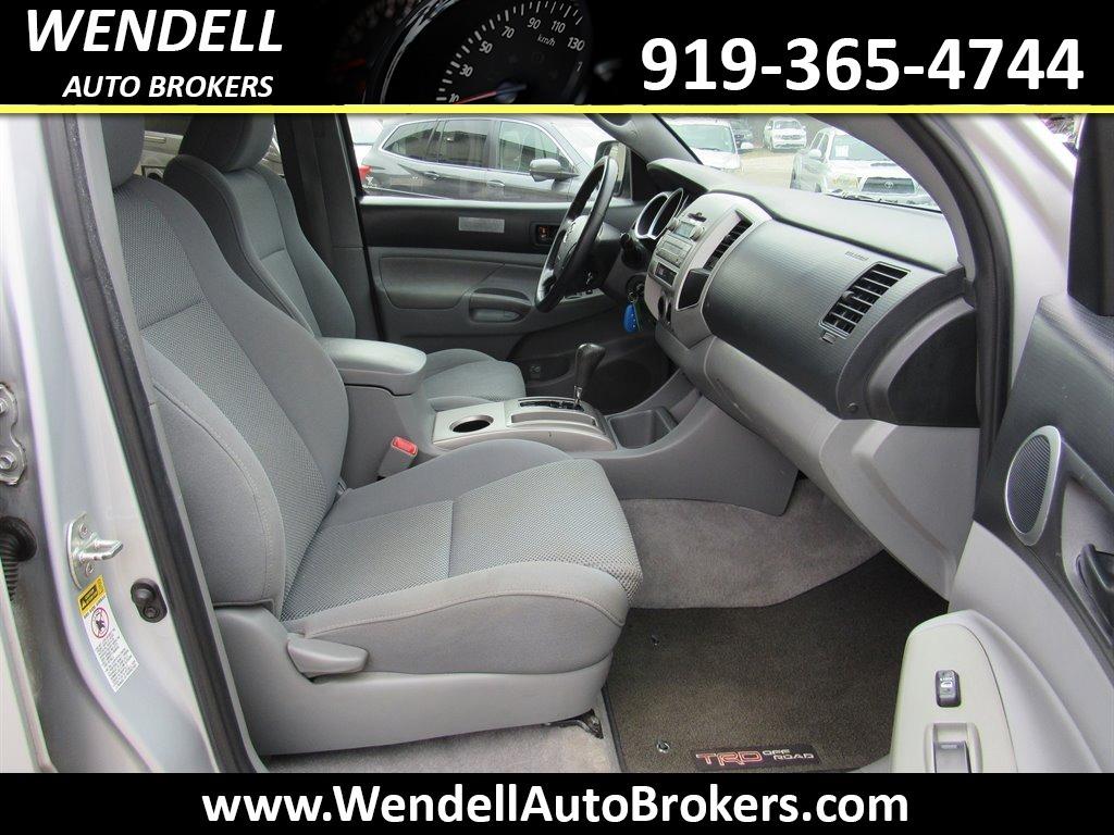 2011 Toyota Tacoma PreRunner V6 photo