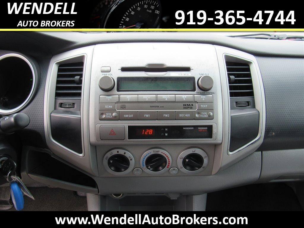 2011 Toyota Tacoma PreRunner V6 photo