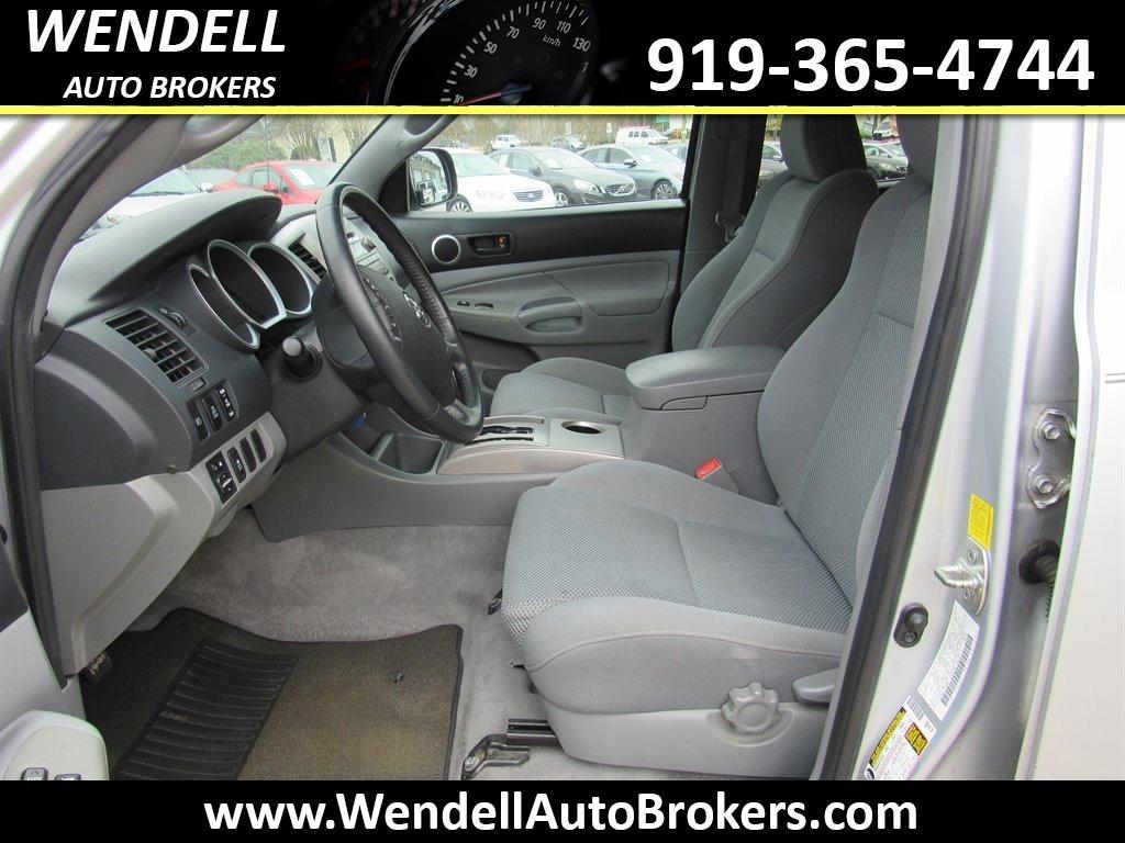 2011 Toyota Tacoma PreRunner V6 photo