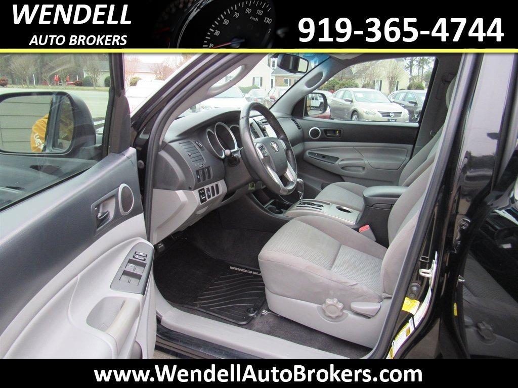 2013 Toyota Tacoma PreRunner V6 photo