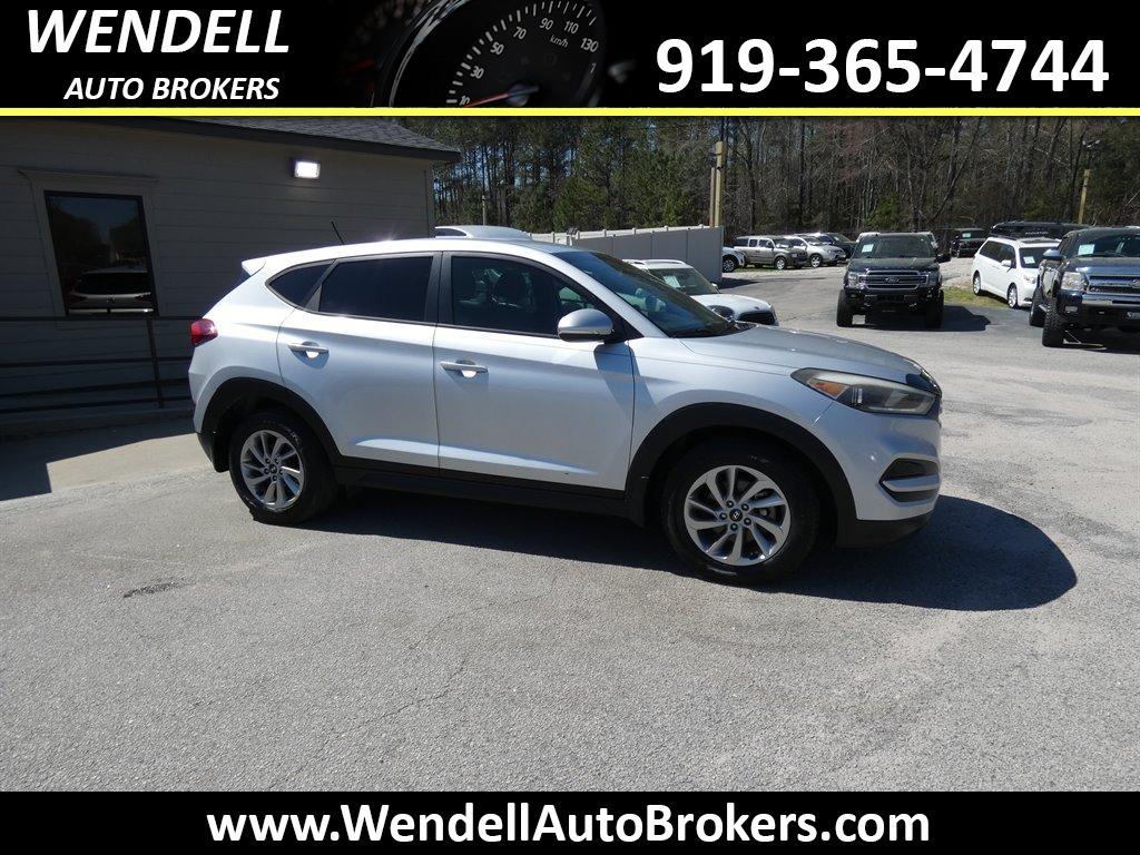 2016 Hyundai Tucson SE photo