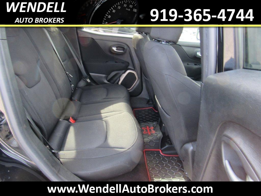 2015 Jeep Renegade Latitude photo