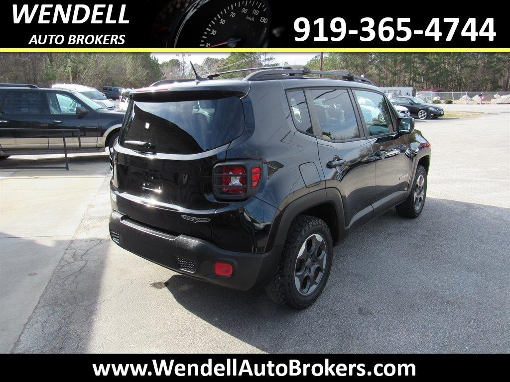 2015 Jeep Renegade Latitude photo