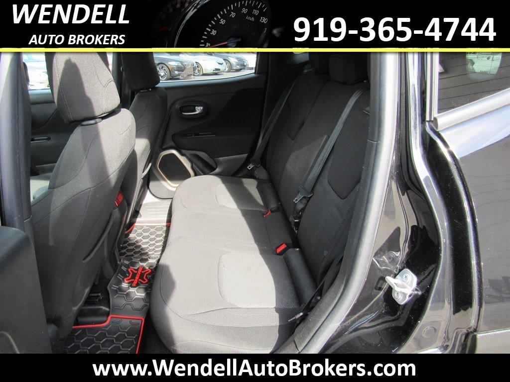 2015 Jeep Renegade Latitude photo