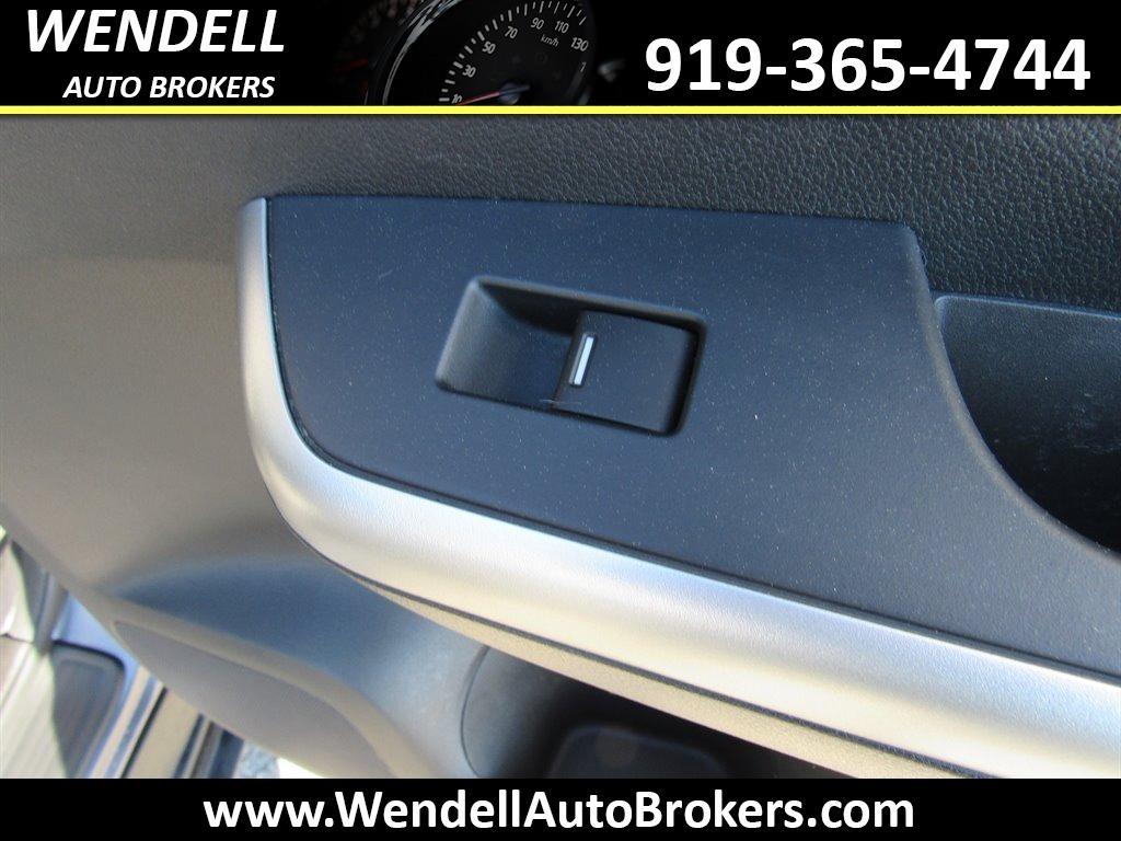 2016 Honda CR-V - $12,826