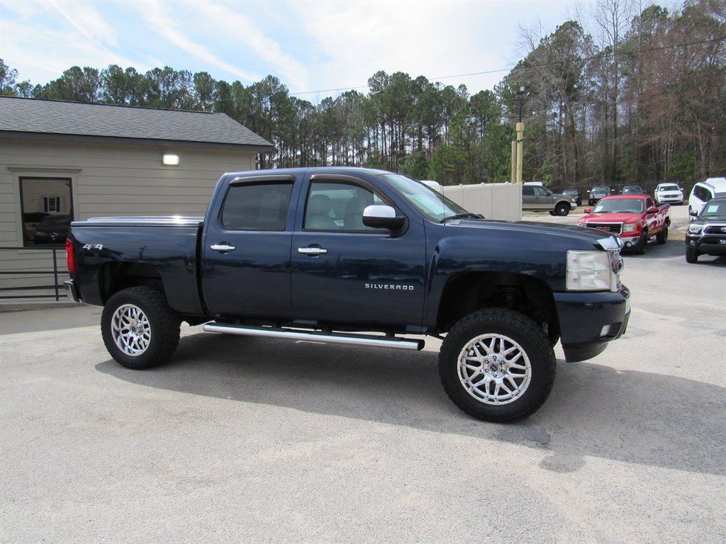 2011 Chevrolet Silverado 1500 LT photo