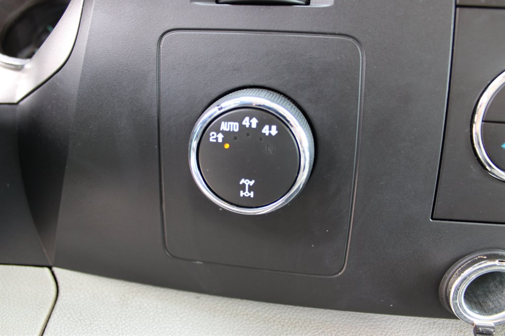 2011 Chevrolet Silverado 1500 LT photo