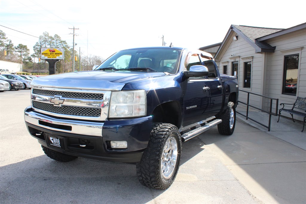 2011 Chevrolet Silverado 1500 LT photo