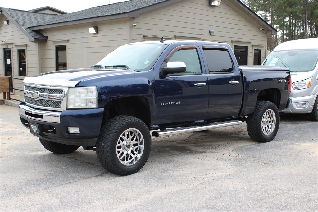 2011 Chevrolet Silverado 1500 LT photo