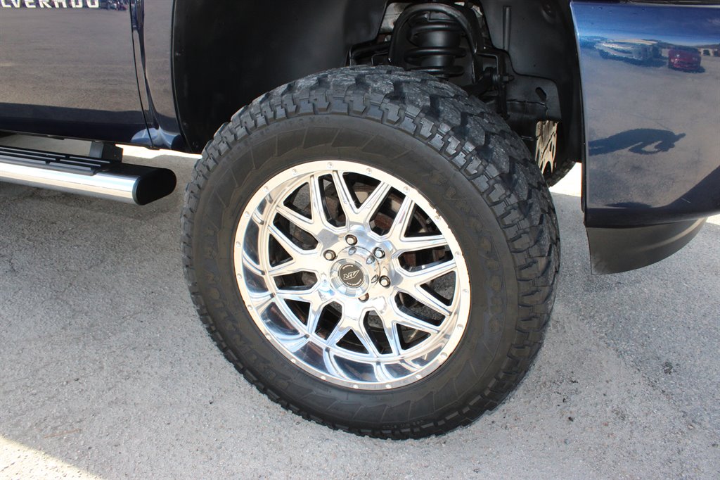 2011 Chevrolet Silverado 1500 LT photo
