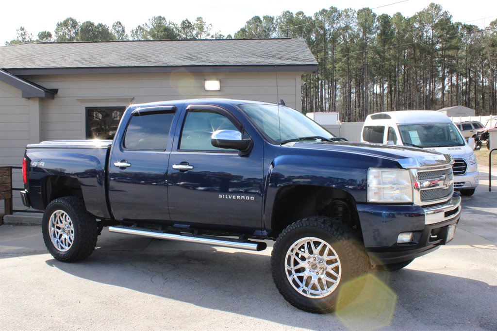 2011 Chevrolet Silverado 1500 LT photo
