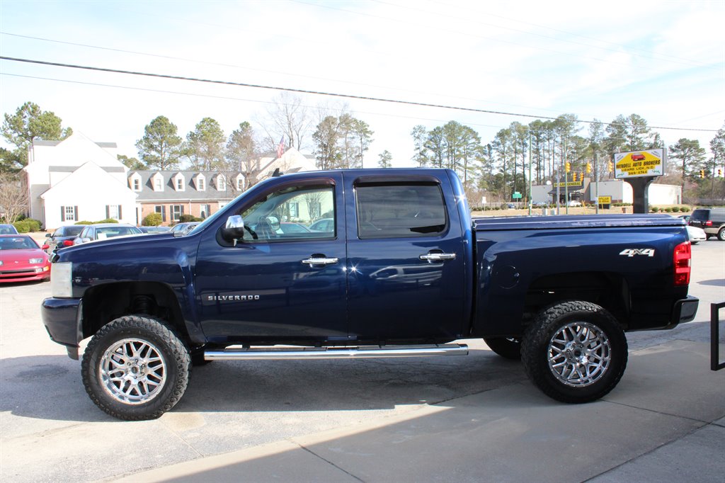 2011 Chevrolet Silverado 1500 LT photo