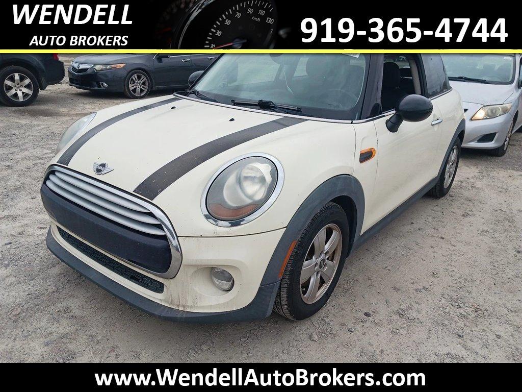 2015 MINI Cooper photo